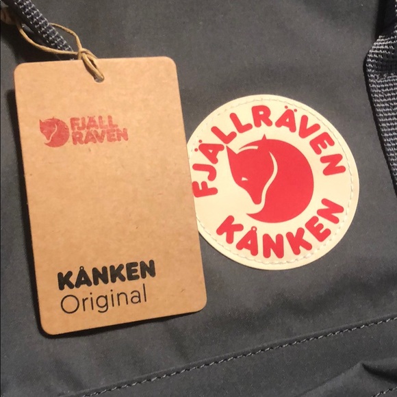 Fjallraven Classic Kånken Original Backpack - Picture 5 of 7